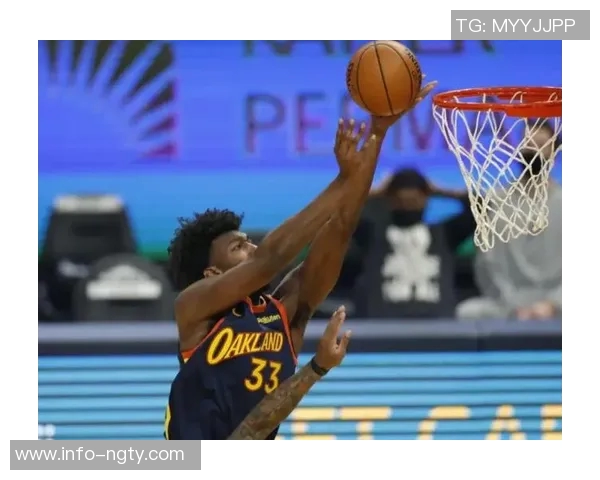 特纳高效表现助力球队15投9中斩获24分8篮板正负值全队最高 特纳高效表现助力球队15投9中斩获24分8篮板正负值全队最高