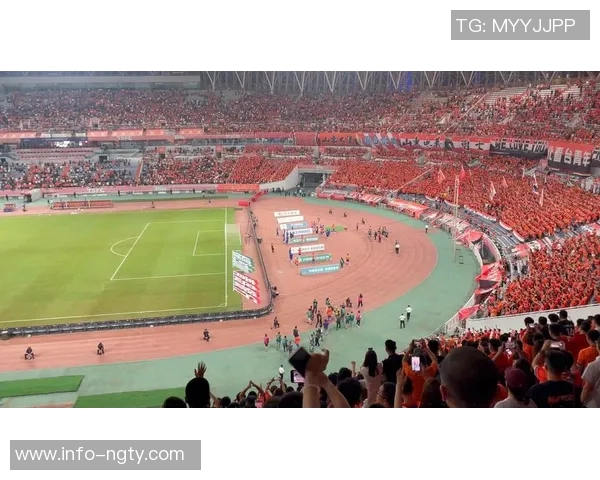 刘越庆祝泰山队32岁生日强调其作为山东队历史延续的重要性 刘越庆祝泰山队32岁生日强调其作为山东队历史延续的重要性